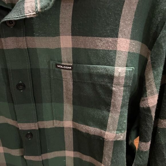NWT VolCom Green Plaid Men's Medium Button Down shirt  #224 - Picture 3 of 6